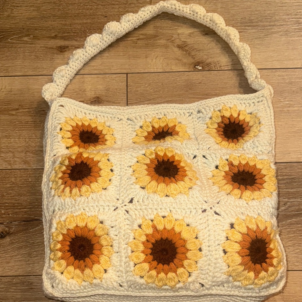 Handmade Cream Crochet Shoulder Bag with Yellow Sunflower Motif